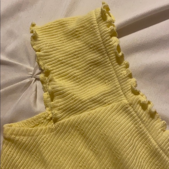 Off the shoulder crop top - Picture 2 of 2